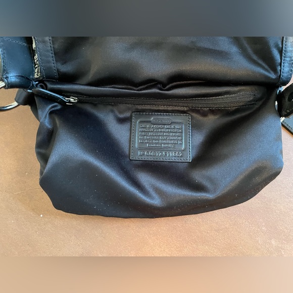 Coach πHPπ EUC top flap hobo shoulder hand bag in Signature grey and black - Picture 6 of 12